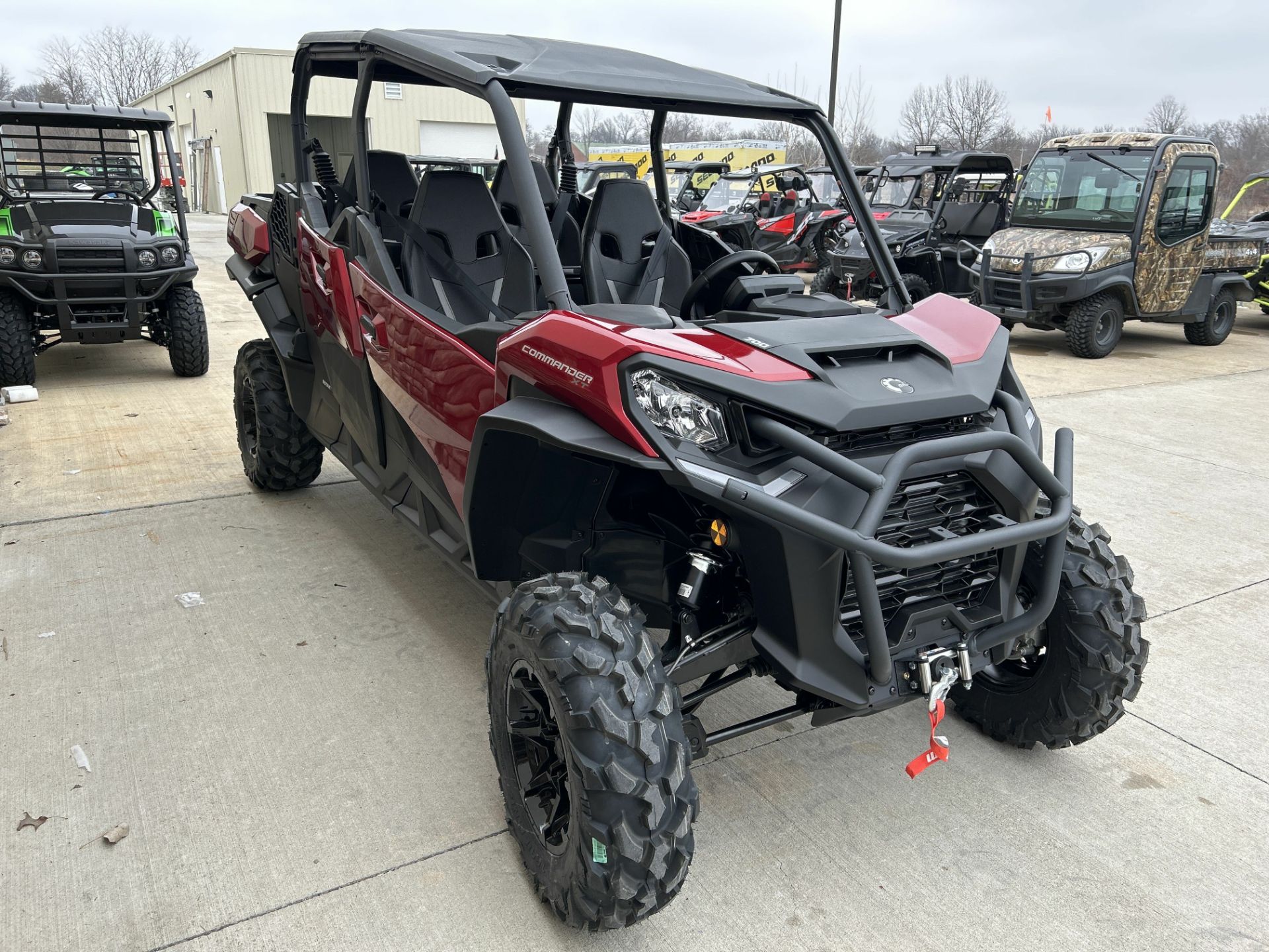 New 2024 Can-Am Commander MAX XT 700 - Image 3