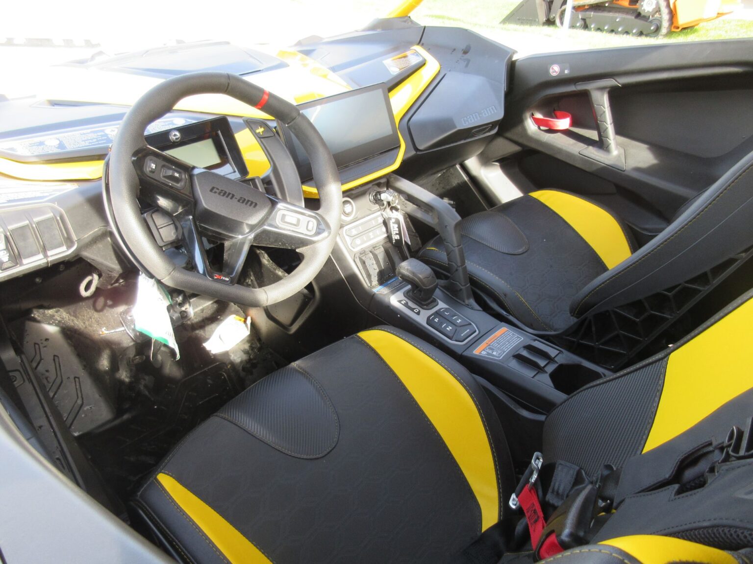 New 2024 Can-Am Maverick R X RS with Smart-Shox - Image 6