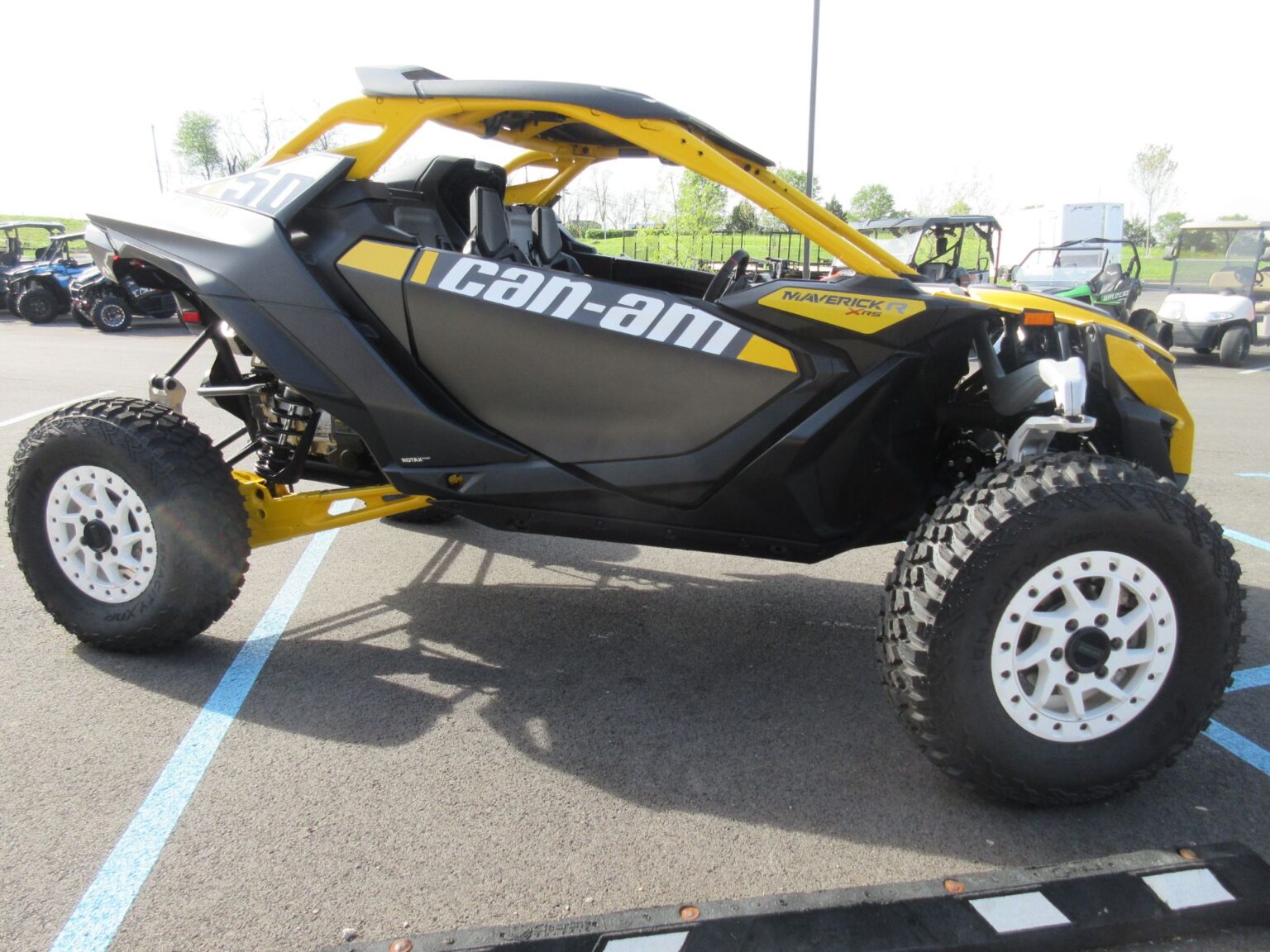 New 2024 Can-Am Maverick R X RS with Smart-Shox - Image 13