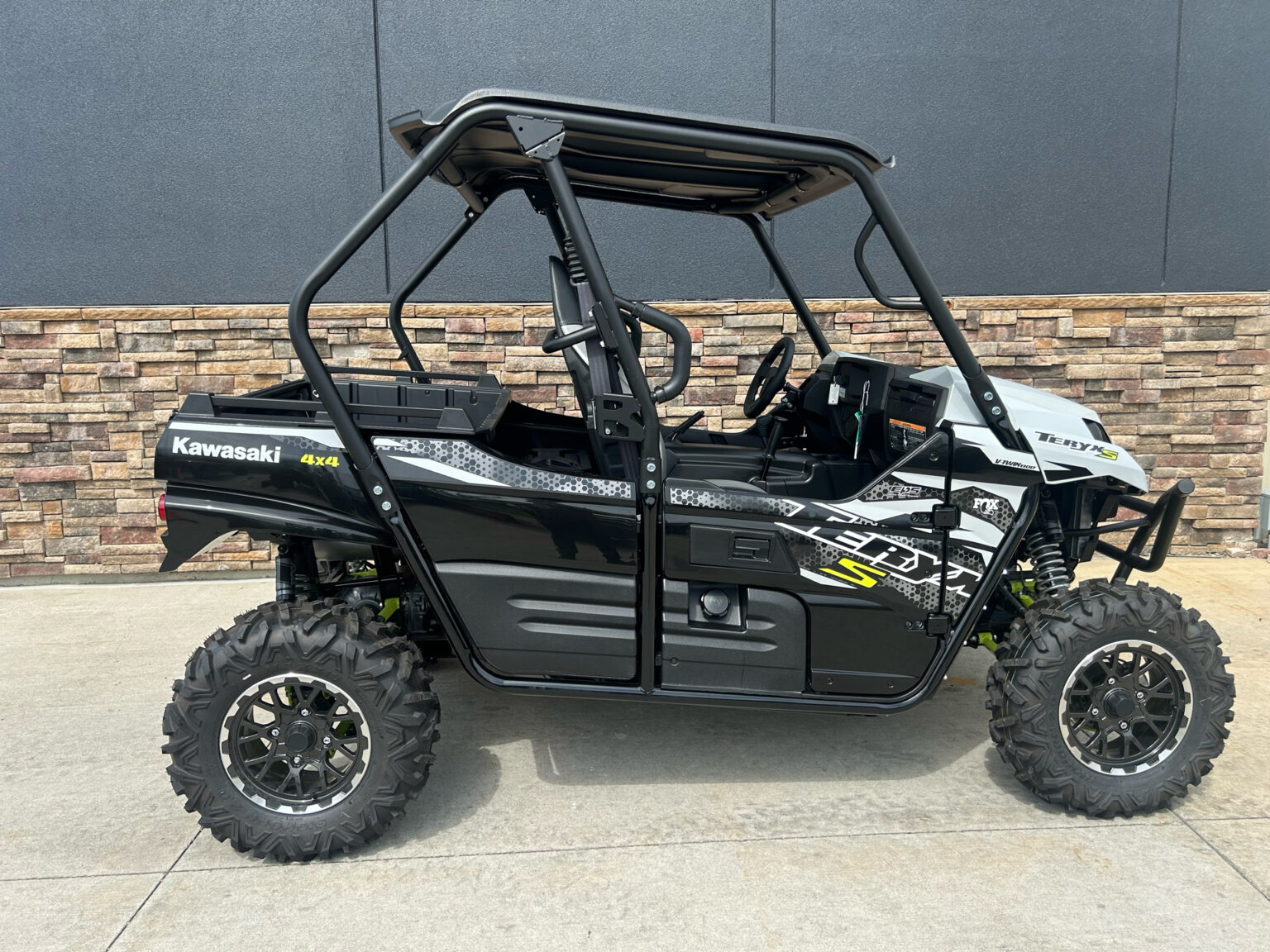 New 2024 Kawasaki Teryx S LE - Image 2