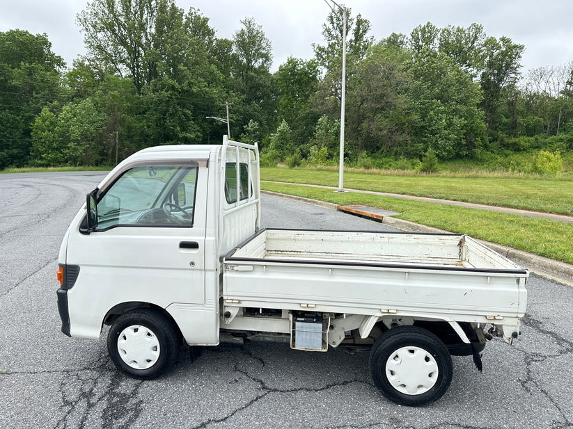 1997 DAIHATSU HIJET DUMP TRUCK 4WD - DIFF LOCK - 2 SPEED TRANSFER-CASE — LOT#895 - Image 12