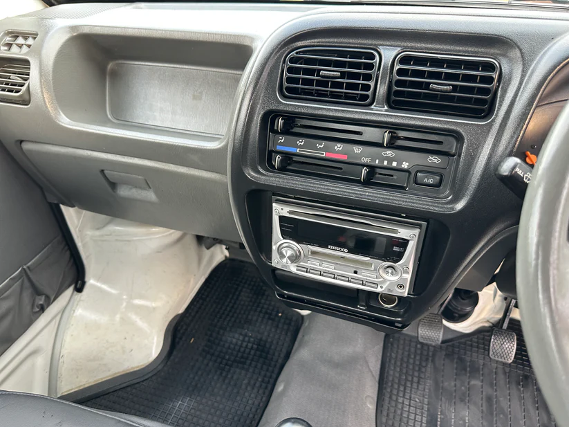 2001 SUZUKI CARRY -FUEL INJECTED- A/C — LOT#870 - Image 3