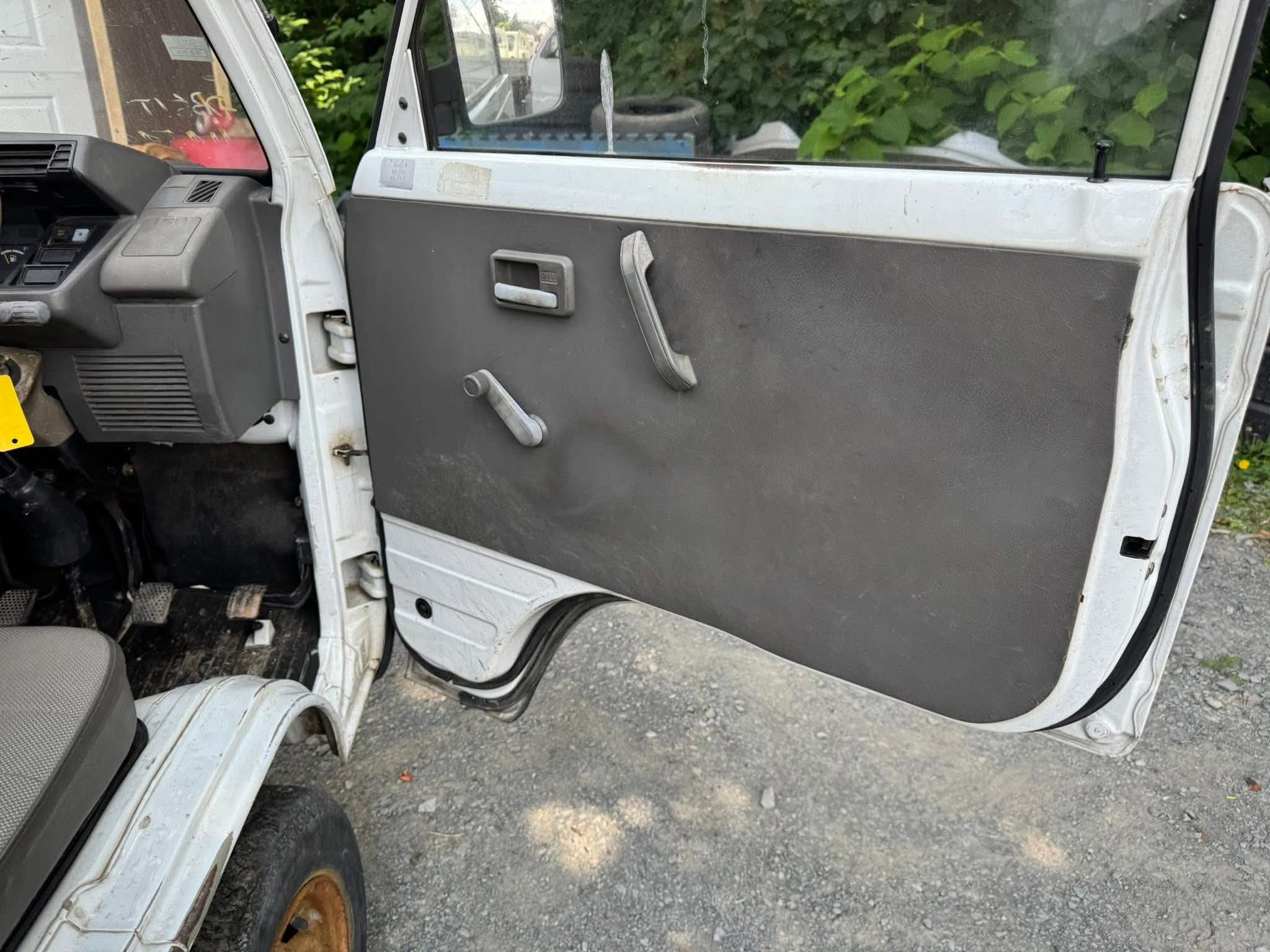 Suzuki Carry (DB51T / DA63T) - Image 5