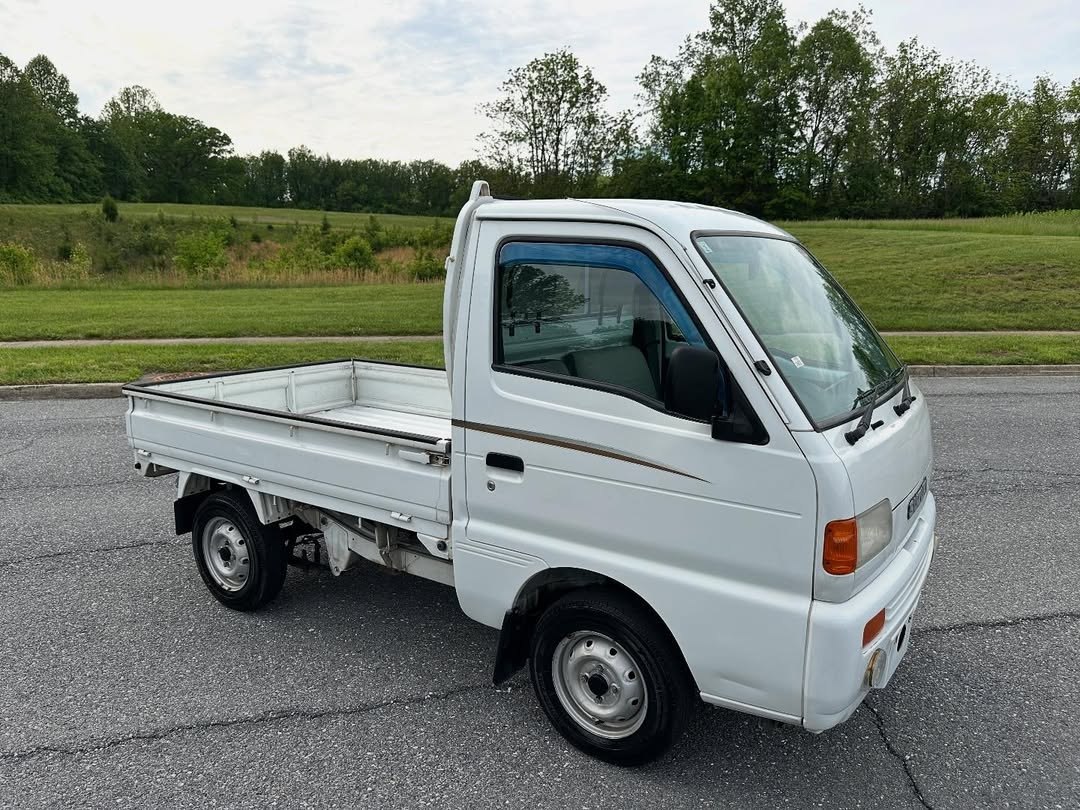 1998 Suzuki Carry 4x4 Kei Truck | Extra Low Gear, Drop-Side Bed | V-DD51T - Image 5