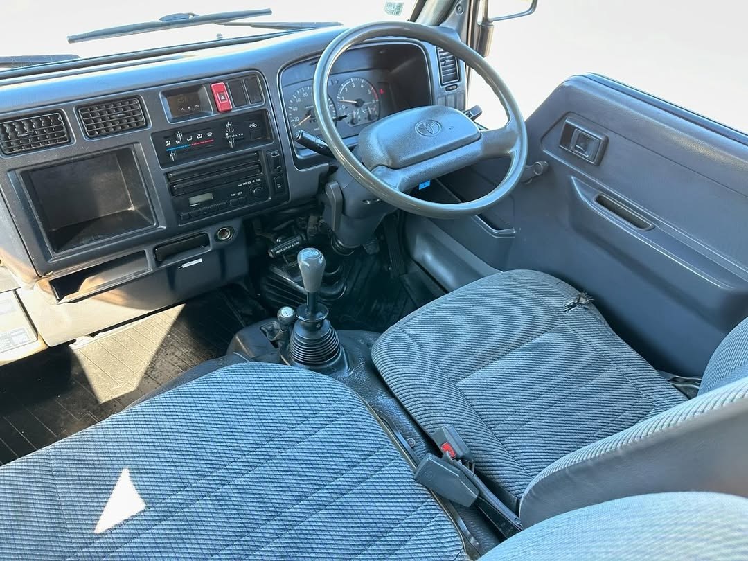 1997 Toyota Dyna Double Cab 4x4 Diesel Truck | Seats 5, Custom Wheels | LY161 - Image 6