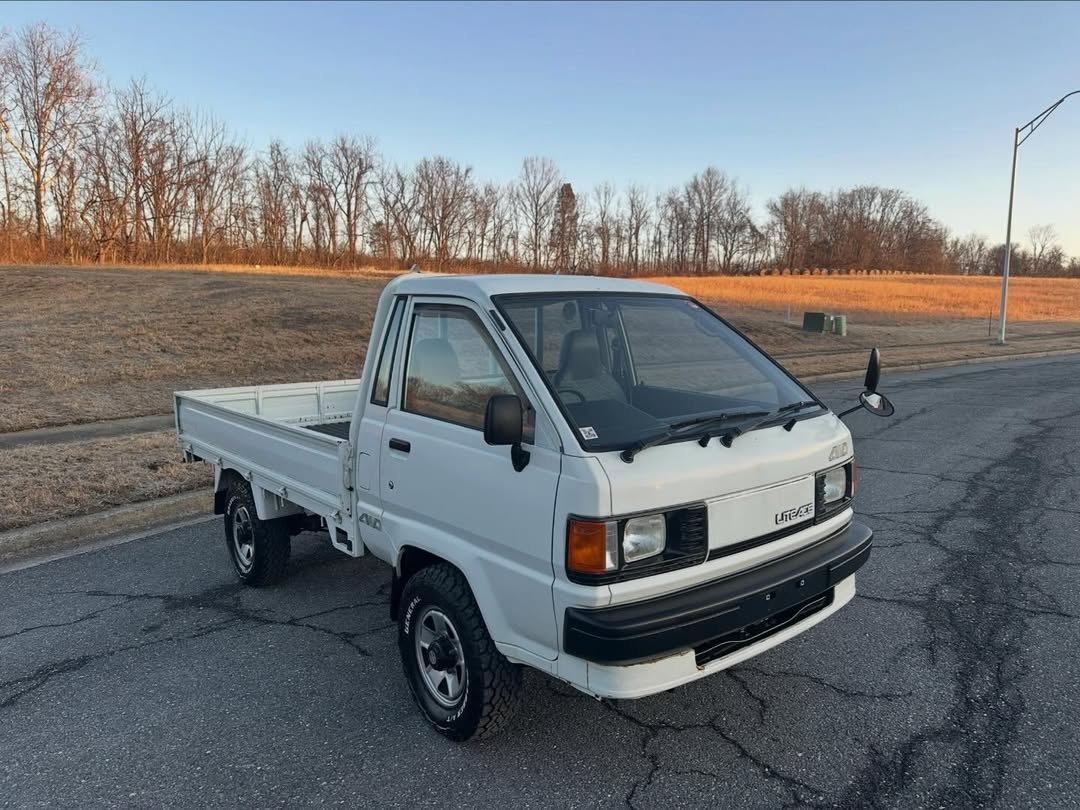 1996 Toyota LiteAce 4WD Long Bed Mini Truck | 10,931 Miles