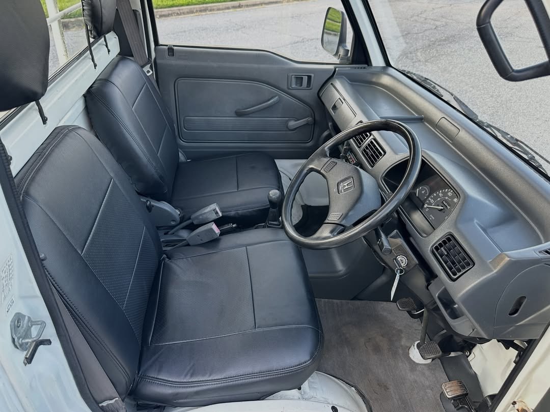 1991 Honda Acty SDX V-HA4 – 4WD Mini Truck – Clean Title - Image 5