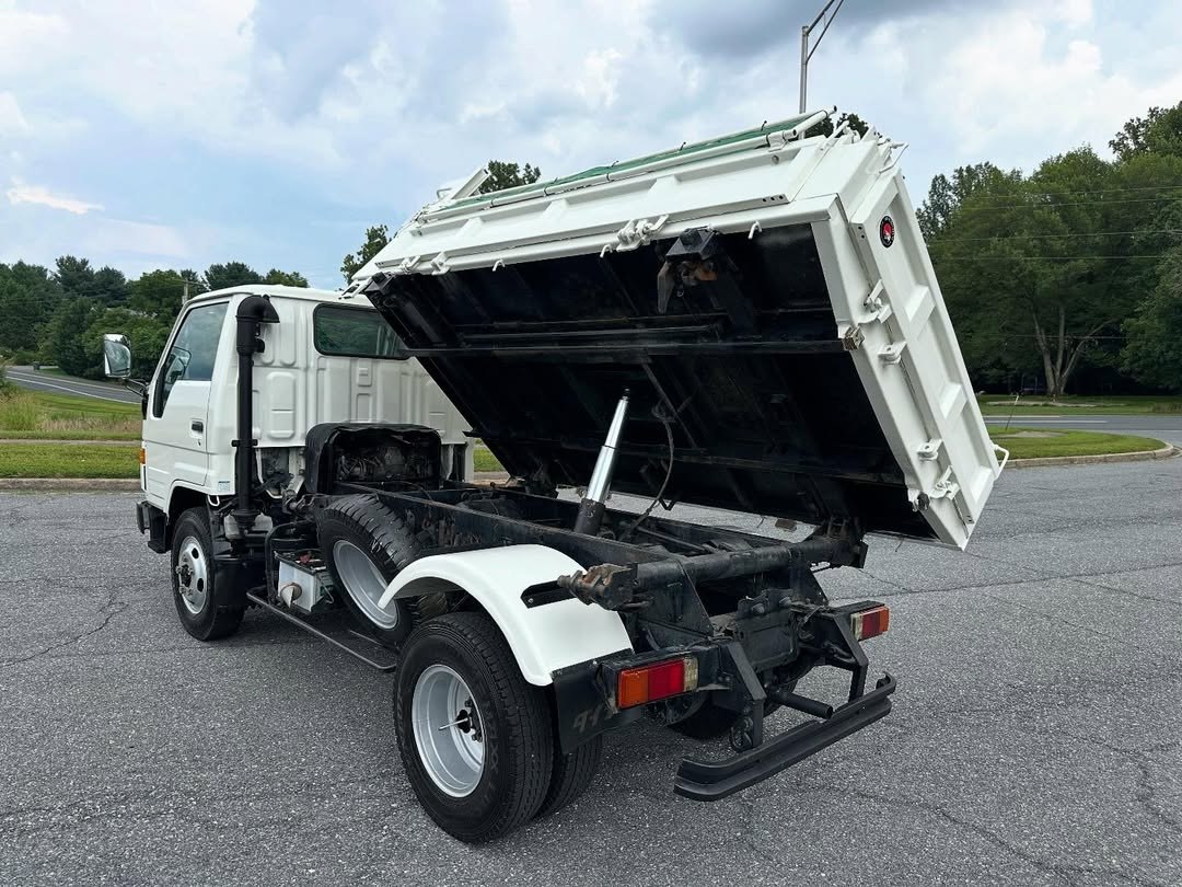 1993 Toyota Dyna 4x4 Diesel Dump Truck | 3-Way Dump Bed, 2-Ton | BU72DH - Image 13