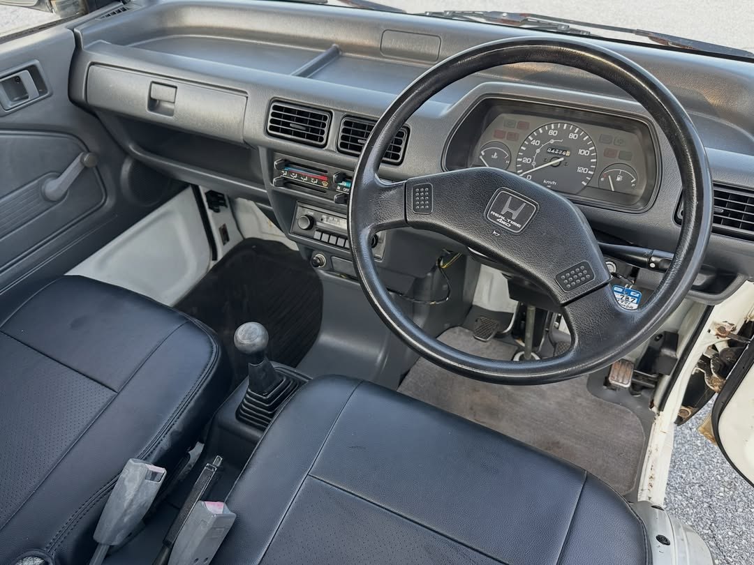 1991 Honda Acty SDX V-HA4 – 4WD Mini Truck – Clean Title - Image 6