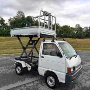 1992 Daihatsu Hijet V-S83P – Scissor Lift Dump w/ Crane, 4WD
