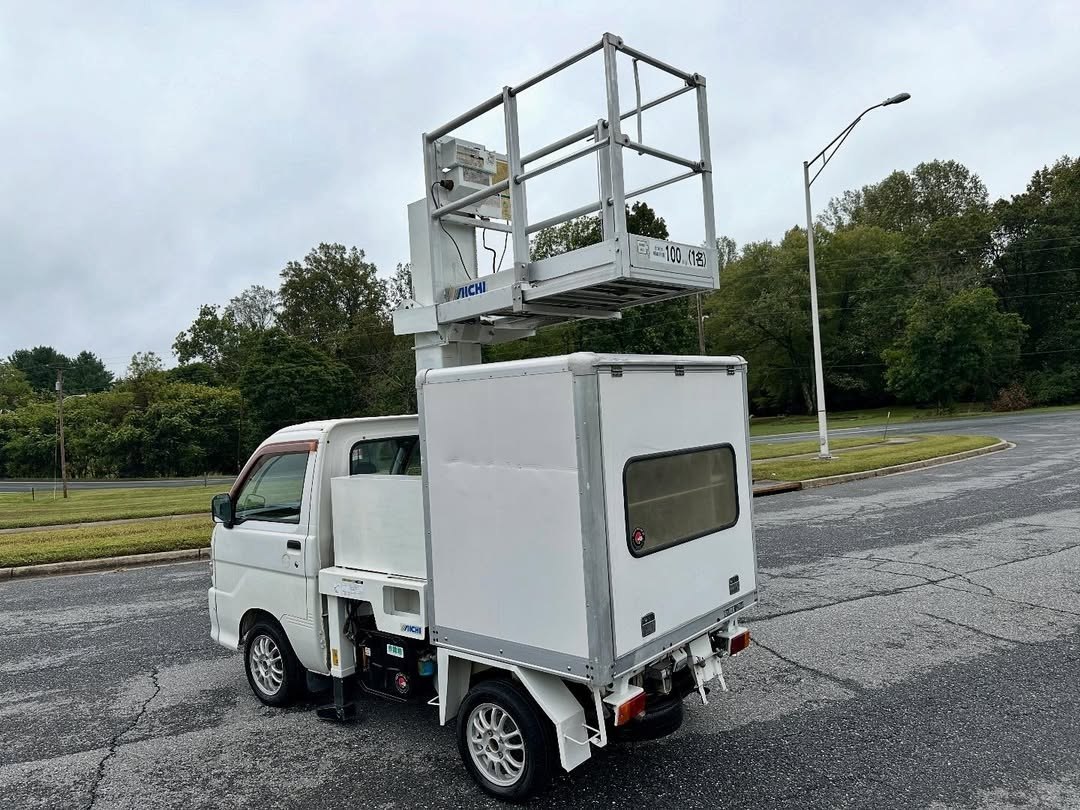 2000 Daihatsu Hijet GD-S210P – Aerial Work Platform w/ A/C, 4WD - Image 9