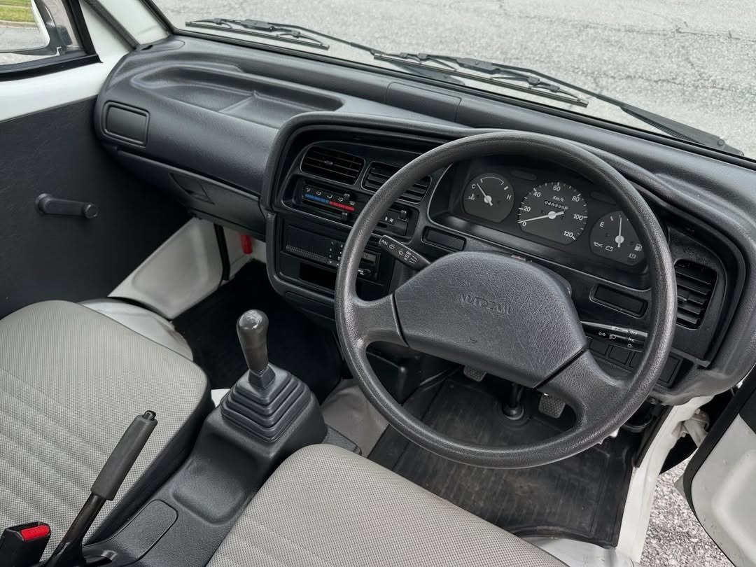 1996 Mazda Autozam Scrum V-DJ51T – Hydraulic Crane, Low Miles, Clean CA Title - Image 4