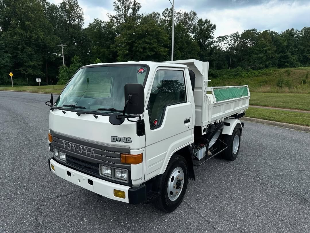1993 Toyota Dyna 4x4 Diesel Dump Truck | 3-Way Dump Bed, 2-Ton | BU72DH - Image 10