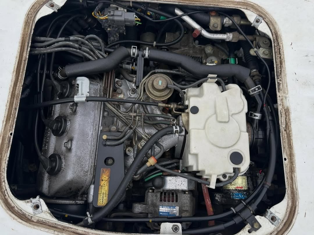 1992 Honda Acty SDX V-HA4 – 4WD Kei Truck w/ A/C – Clean CA Title - Image 9