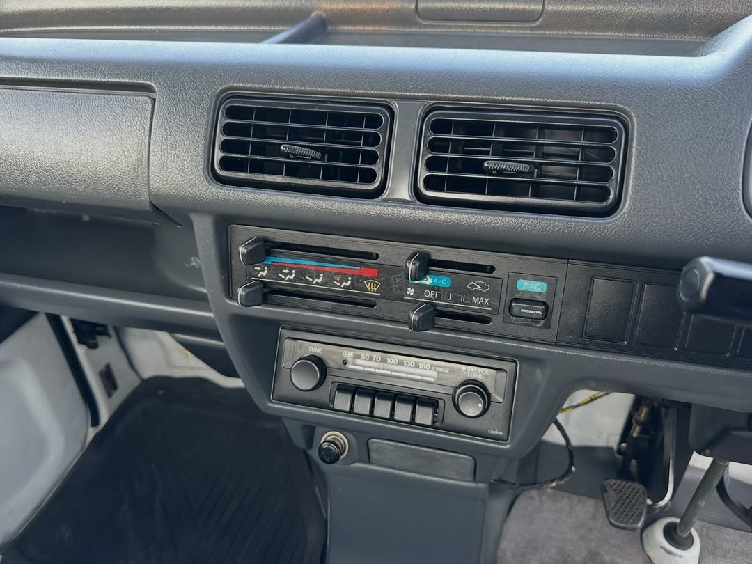 1991 Honda Acty SDX V-HA4 – 4WD Mini Truck – Clean Title - Image 3