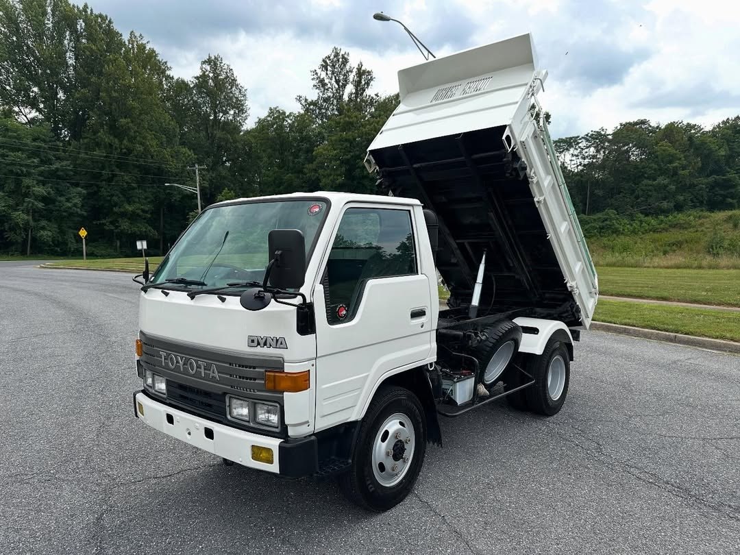 1993 Toyota Dyna 4x4 Diesel Dump Truck | 3-Way Dump Bed, 2-Ton | BU72DH - Image 11