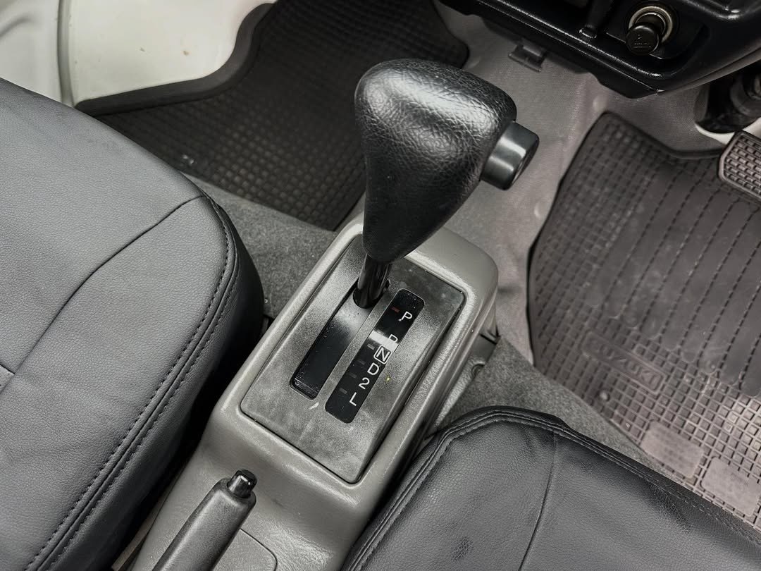 2000 Suzuki Carry GD-DA52T — Automatic A/C Kei Truck (35K Miles) - Image 3