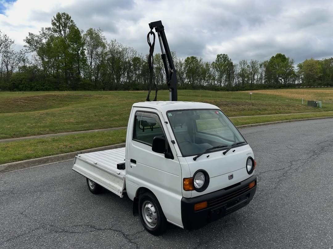 1996 Mazda Autozam Scrum V-DJ51T – Hydraulic Crane, Low Miles, Clean CA Title