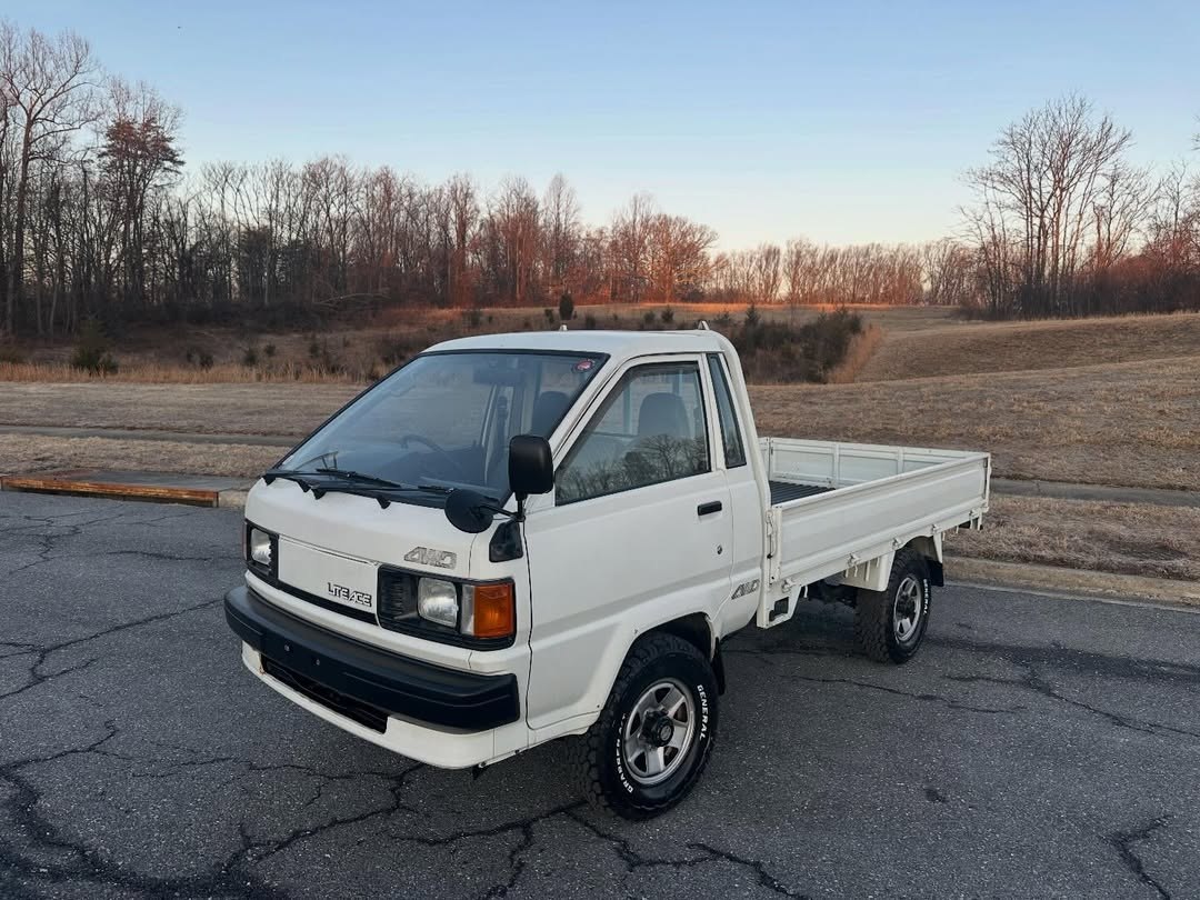1996 Toyota LiteAce 4WD Long Bed Mini Truck | 10,931 Miles - Image 19
