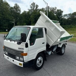 1993 Toyota Dyna 4x4 Diesel Dump Truck | 3-Way Dump Bed, 2-Ton | BU72DH