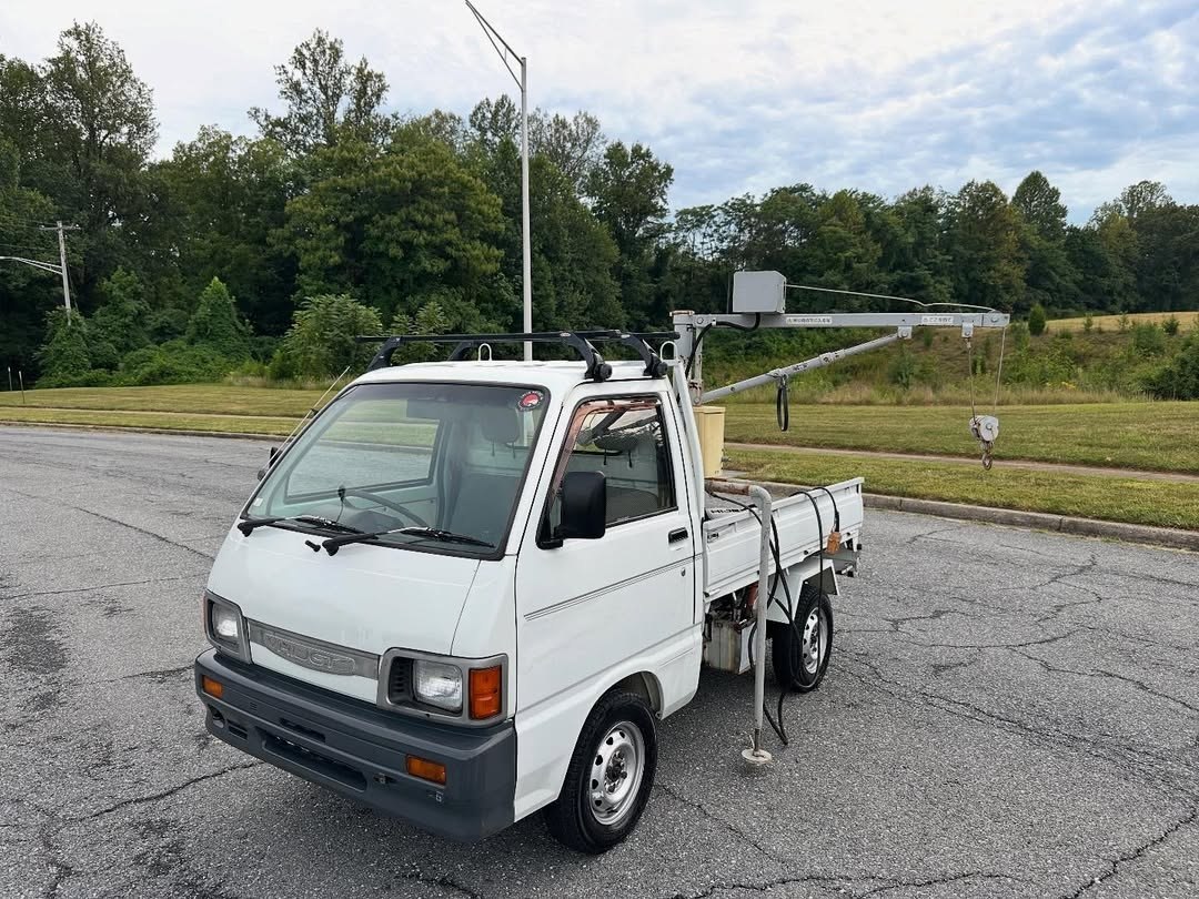 1992 Daihatsu Hijet V-S83P – Scissor Lift Dump w/ Crane, 4WD - Image 21