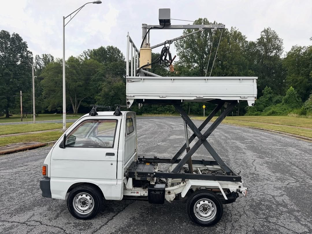 1992 Daihatsu Hijet V-S83P – Scissor Lift Dump w/ Crane, 4WD - Image 18