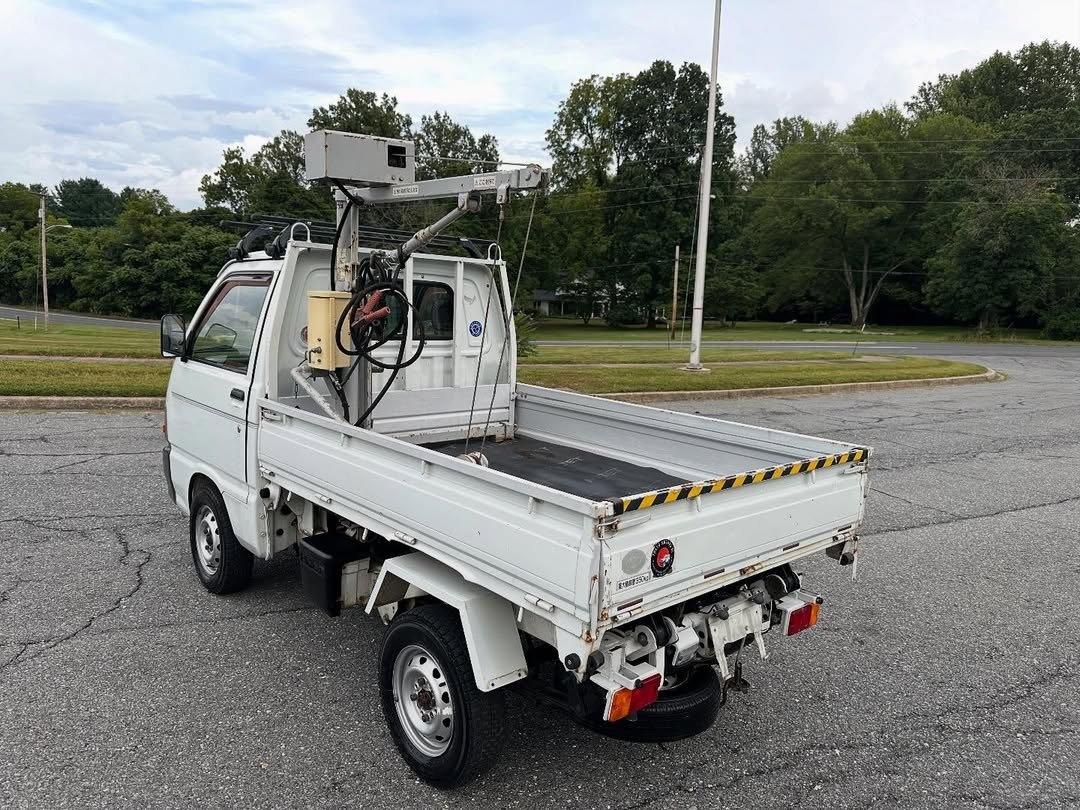 1992 Daihatsu Hijet V-S83P – Scissor Lift Dump w/ Crane, 4WD - Image 15