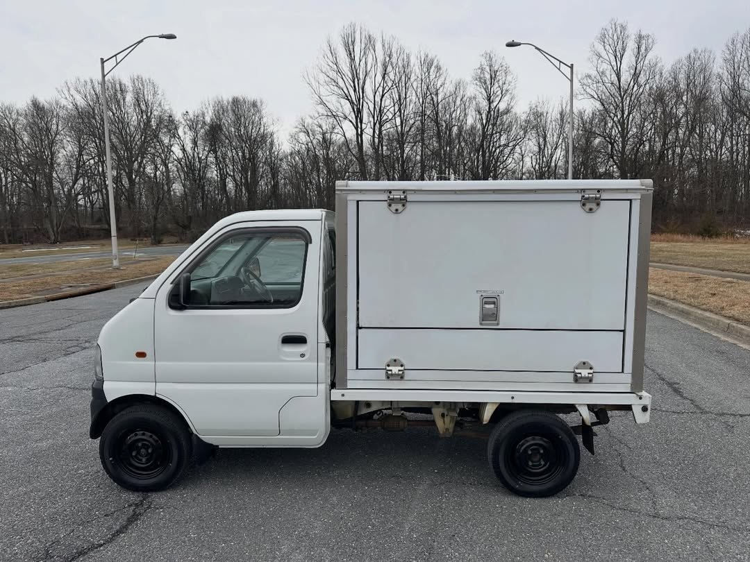 2000 Suzuki Carry GD-DB52T Refrigerated Food Truck – 4WD, Freezer Unit - Image 10