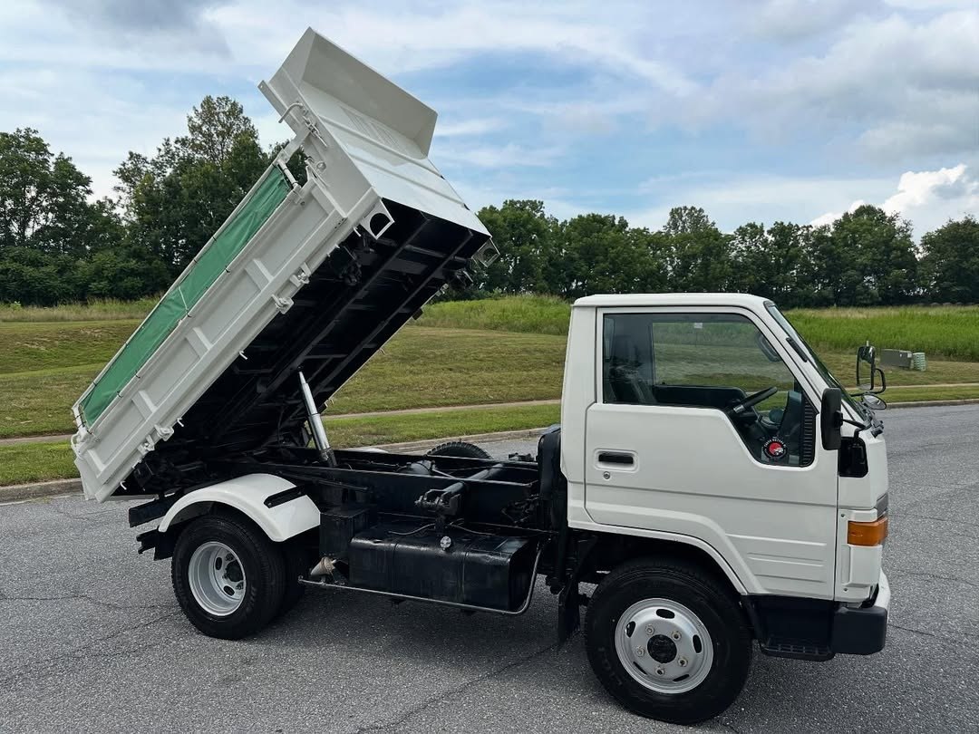 1993 Toyota Dyna 4x4 Diesel Dump Truck | 3-Way Dump Bed, 2-Ton | BU72DH - Image 17