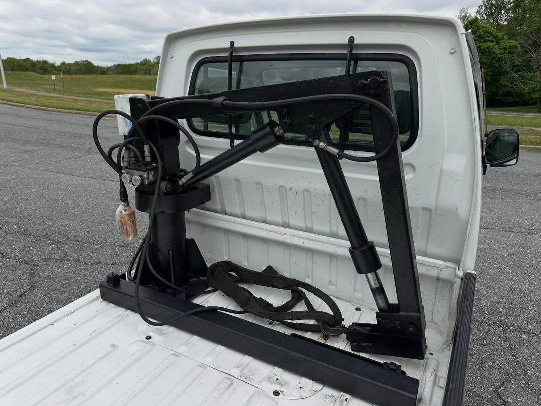 1996 Mazda Autozam Scrum V-DJ51T – Hydraulic Crane, Low Miles, Clean CA Title - Image 13
