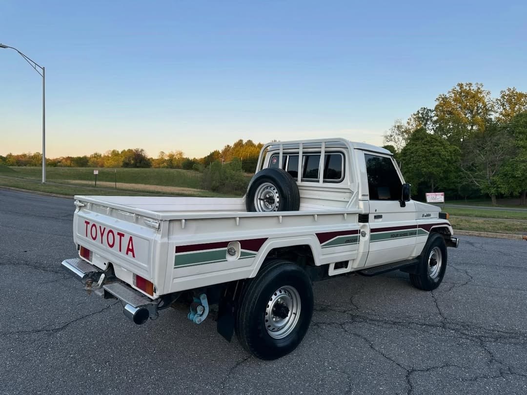 1999 Toyota Land Cruiser FZJ75 Pickup — GCC Spec, 5-Speed Manual, Dual Fuel Tanks - Image 14