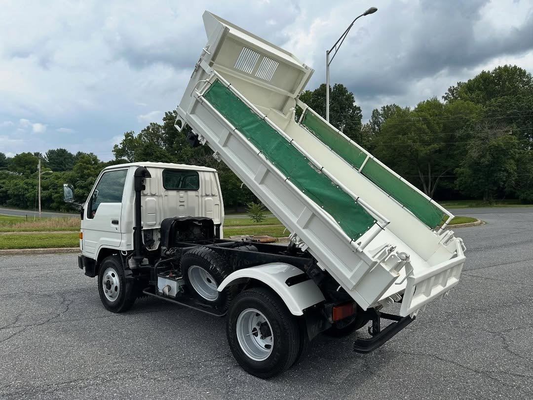 1993 Toyota Dyna 4x4 Diesel Dump Truck | 3-Way Dump Bed, 2-Ton | BU72DH - Image 16
