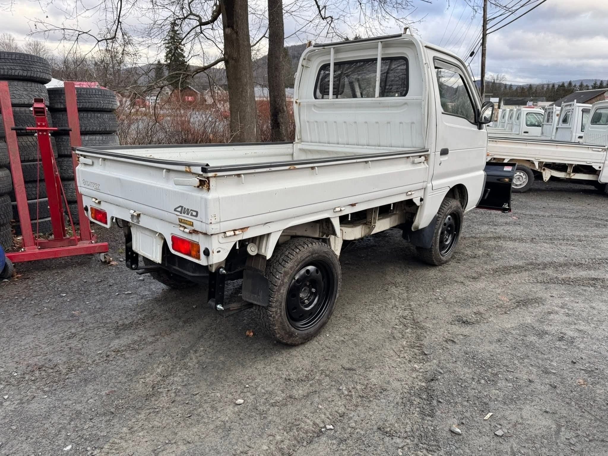 1995 Suzuki Carry 4WD Kei Truck with Snow Plow — 4-Speed Manual, High/Low Range, 58K Miles - Image 10