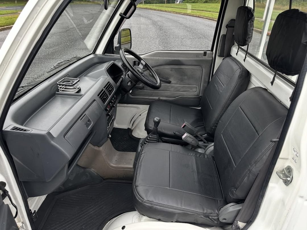 1993 Honda Acty SDX V-HA4 Kei Truck — 44,969 Miles, E07A Engine, Realtime 4WD, 5-Speed Manual - Image 2