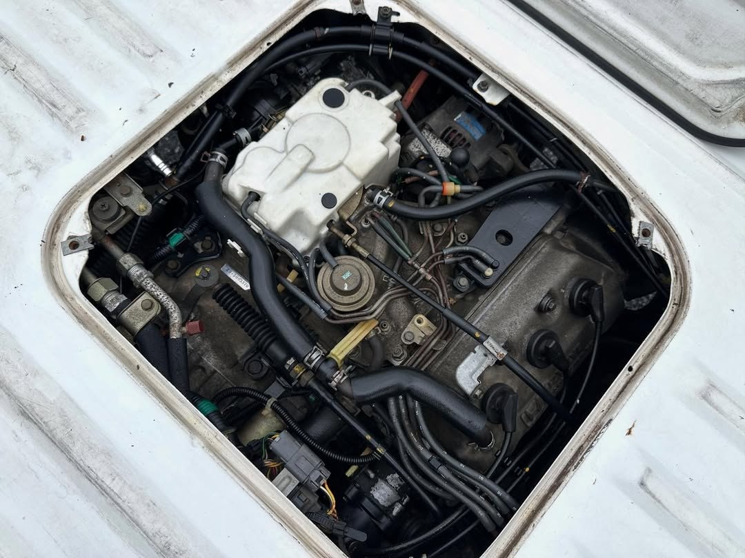 1993 Honda Acty SDX V-HA4 Kei Truck — 44,969 Miles, E07A Engine, Realtime 4WD, 5-Speed Manual - Image 3
