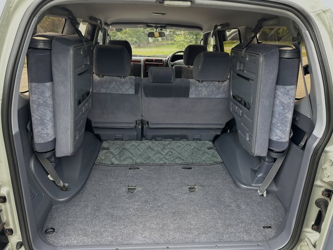 2000 Toyota Land Cruiser Prado TX Limited RZJ95 – Millennium Silver – 3RZ-FE Automatic 4WD JDM Import - Image 4