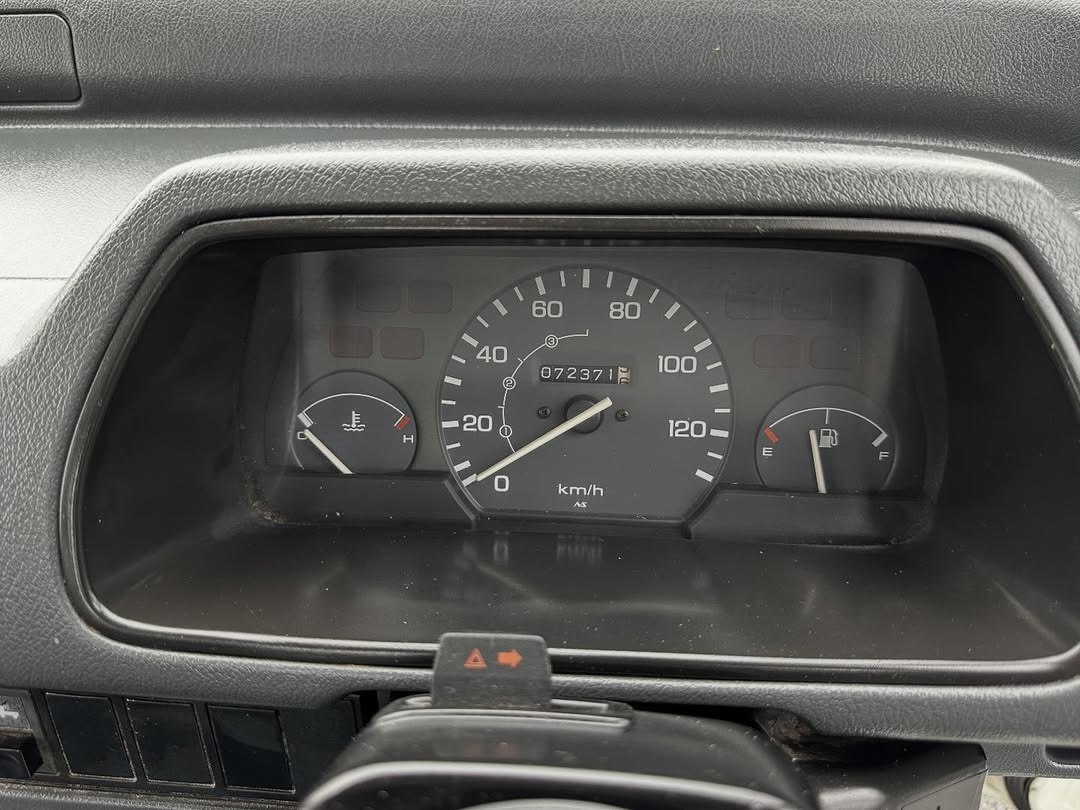 1993 Honda Acty SDX V-HA4 Kei Truck — 44,969 Miles, E07A Engine, Realtime 4WD, 5-Speed Manual - Image 4