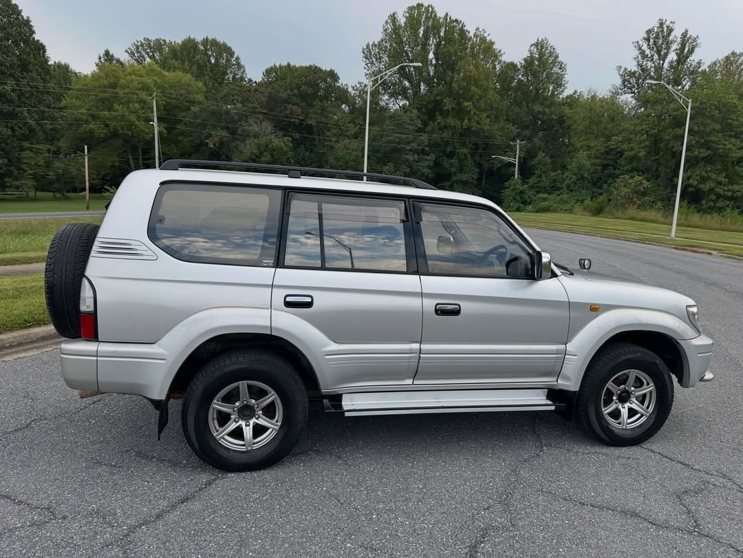 2000 Toyota Land Cruiser Prado TX Limited RZJ95 – Millennium Silver – 3RZ-FE Automatic 4WD JDM Import - Image 16